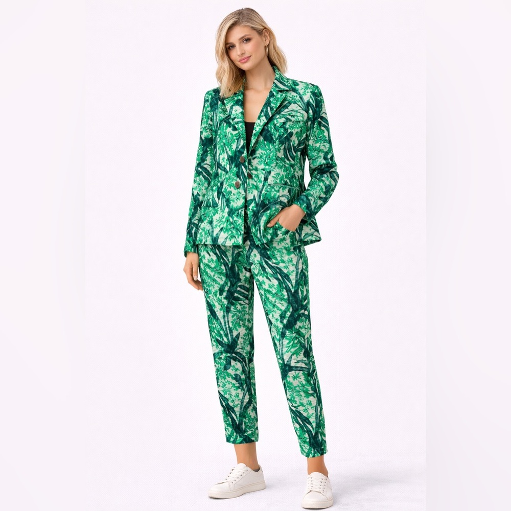 ARMANI EXCHANGE women suit . Perfect condition